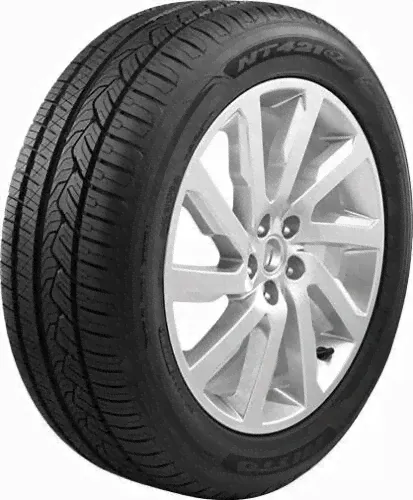Летние шины Nitto NT421Q 275/35 R21 103Y